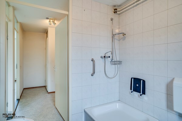 Medium property photo - Rijksweg 27G, 5953 AA Reuver